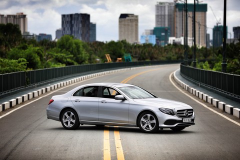 Đánh giá xe Mercedes E250 2018: nghe trái tim cất lời... - Ảnh 8. Đánh giá xe Mercedes E250 2018: nghe trái tim cất lời... - Ảnh 8.