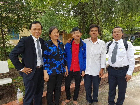 Y án sơ thẩm, tuyên nghi phạm hiếp dâm trẻ em không phạm tội - Ảnh 1. Y án sơ thẩm, tuyên nghi phạm hiếp dâm trẻ em không phạm tội - Ảnh 1.