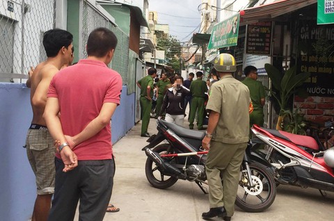 Nghi phạm bắn hai cô gái rồi uống thuốc tự tử đã tử vong - Ảnh 2. Nghi phạm bắn hai cô gái rồi uống thuốc tự tử đã tử vong - Ảnh 2.