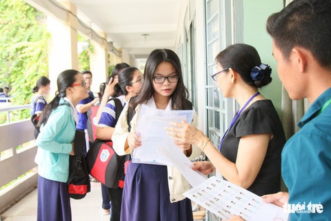 Nhìn kết quả thi, ngành giáo dục phải nâng chất môn Ngoại ngữ và Sử - Ảnh 1. Nhìn kết quả thi, ngành giáo dục phải nâng chất môn Ngoại ngữ và Sử - Ảnh 1.
