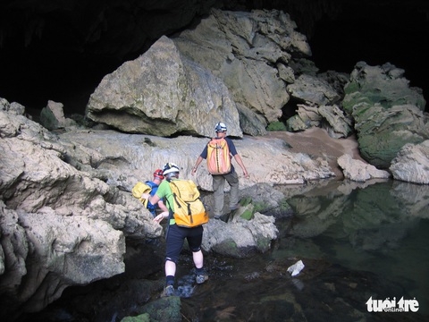 Quảng Bình khai thác hang Vòm và Giếng Voọc ở Phong Nha - Ảnh 1. Quảng Bình khai thác hang Vòm và Giếng Voọc ở Phong Nha - Ảnh 1.