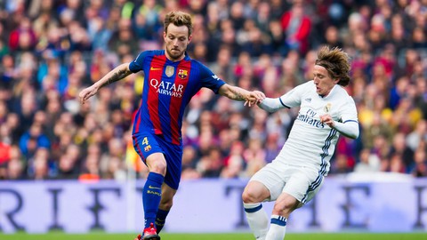 Modric và Rakitic - quái vật hai đầu nguy hiểm của Croatia - Ảnh 1. Modric và Rakitic - quái vật hai đầu nguy hiểm của Croatia - Ảnh 1.
