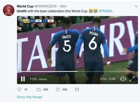 Umtiti: từ pha chơi bóng rổ đến điệu lắc vòng ba gây sốt - Ảnh 3. Umtiti: từ pha chơi bóng rổ đến điệu lắc vòng ba gây sốt - Ảnh 3.