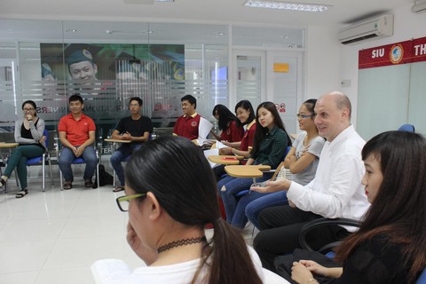 Mô hình câu lạc bộ - bệ phóng giúp sinh viên thành công - Ảnh 1. Mô hình câu lạc bộ - bệ phóng giúp sinh viên thành công - Ảnh 1.