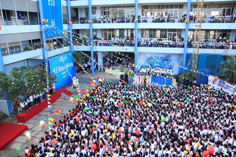 Ngành Dược học (khóa 1) Trường ĐH Văn Lang thu hút sinh viên - Ảnh 1. Ngành Dược học (khóa 1) Trường ĐH Văn Lang thu hút sinh viên - Ảnh 1.