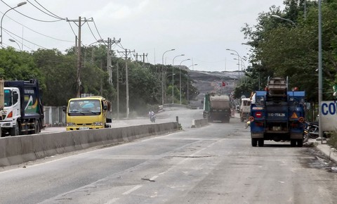 Chủ đầu tư khu xử lý rác ở Đa Phước: Chỉ chôn lấp, đút túi gần 100 tỉ/năm - Ảnh 1. Chủ đầu tư khu xử lý rác ở Đa Phước: Chỉ chôn lấp, đút túi gần 100 tỉ/năm - Ảnh 1.