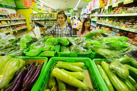 Nhà bán lẻ chạy đua giữ thị phần - Ảnh 1. Nhà bán lẻ chạy đua giữ thị phần - Ảnh 1.