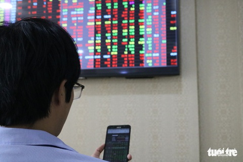 Chứng khoán phục hồi, VN Index vẫn lỡ mốc 900 điểm - Ảnh 1. Chứng khoán phục hồi, VN Index vẫn lỡ mốc 900 điểm - Ảnh 1.