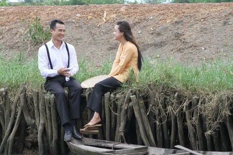Lê Bê La trở lại trong... nước mắt Phận làm dâu - Ảnh 5. Lê Bê La trở lại trong... nước mắt Phận làm dâu - Ảnh 5.