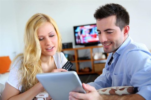 Dùng chung thiết bị điện tử với người ấy sẽ có nguy cơ bị hack cao hơn - Ảnh 1. Dùng chung thiết bị điện tử với người ấy sẽ có nguy cơ bị hack cao hơn - Ảnh 1.