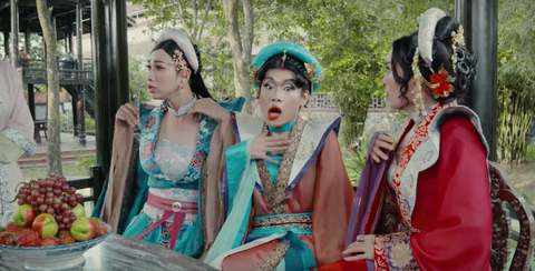 Thâm cung nội chiến Nam Phi liên hoàn kế gây sốt mạng - Ảnh 3. Thâm cung nội chiến Nam Phi liên hoàn kế gây sốt mạng - Ảnh 3.