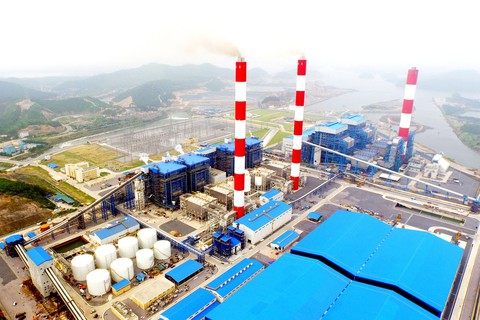 Quảng Ninh nói không với việc xây thêm nhà máy xi măng, nhiệt điện - Ảnh 2. Quảng Ninh nói không với việc xây thêm nhà máy xi măng, nhiệt điện - Ảnh 2.