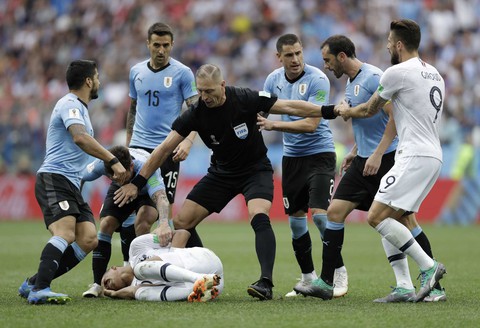 Cựu diễn viên Argentina bắt chính trận chung kết World Cup 2018 - Ảnh 2. Cựu diễn viên Argentina bắt chính trận chung kết World Cup 2018 - Ảnh 2.
