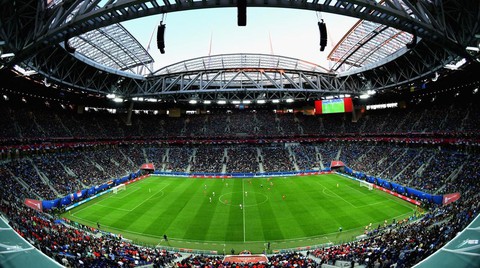 Ngắm sân vận động khổng lồ nơi diễn ra chung kết World Cup 2018 - Ảnh 1. Ngắm sân vận động khổng lồ nơi diễn ra chung kết World Cup 2018 - Ảnh 1.