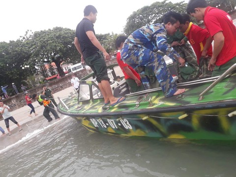 Chìm tàu cá ở Côn Đảo, hai ngư dân mất tích - Ảnh 1. Chìm tàu cá ở Côn Đảo, hai ngư dân mất tích - Ảnh 1.