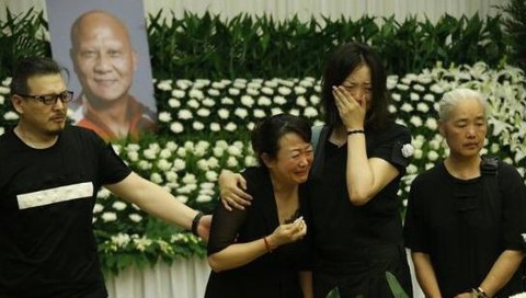 Kế Xuân Hoa về cõi vĩnh hằng, nhà sản xuất Thiên long bát bộ rơi lệ - Ảnh 1. Kế Xuân Hoa về cõi vĩnh hằng, nhà sản xuất Thiên long bát bộ rơi lệ - Ảnh 1.