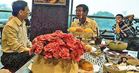 Trùm đường dây đánh bạc liên quan ông Phan Văn Vĩnh bị khởi tố thêm tội đưa hối lộ - Ảnh 1. Trùm đường dây đánh bạc liên quan ông Phan Văn Vĩnh bị khởi tố thêm tội đưa hối lộ - Ảnh 1.
