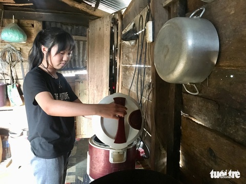 Đôi bạn thân vượt khó học giỏi - Ảnh 4. Đôi bạn thân vượt khó học giỏi - Ảnh 4.