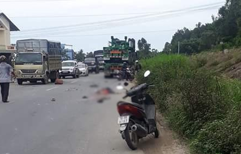 Hai vợ chồng đi làm thuê chết dưới bánh xe đầu kéo - Ảnh 1. Hai vợ chồng đi làm thuê chết dưới bánh xe đầu kéo - Ảnh 1.