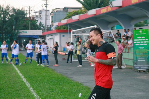 16-7: Bức ảnh Tổng thống Croatia lau nước mắt cho Modric gây xúc động mạnh - Ảnh 5. 16-7: Bức ảnh Tổng thống Croatia lau nước mắt cho Modric gây xúc động mạnh - Ảnh 5.