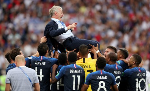 Didier Deschamps - ‘Ông hoàng’ những trận chung kết - Ảnh 3. Didier Deschamps - ‘Ông hoàng’ những trận chung kết - Ảnh 3.