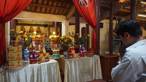 Bảo vật lưu lạc của nhà chùa: Nỗi niềm Bà Đậu - Ảnh 3. Bảo vật lưu lạc của nhà chùa: Nỗi niềm Bà Đậu - Ảnh 3.