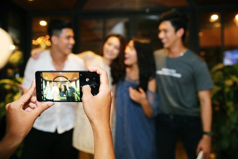 Galaxy A8 Star: Smartphone cận cao cấp vừa ra mắt có gì đáng chú ý - Ảnh 1. Galaxy A8 Star: Smartphone cận cao cấp vừa ra mắt có gì đáng chú ý - Ảnh 1.