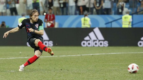 ‘Cay’ Kasper Schmeichel, Modric không nghiên cứu phạt đền trước trận nữa - Ảnh 1. ‘Cay’ Kasper Schmeichel, Modric không nghiên cứu phạt đền trước trận nữa - Ảnh 1.