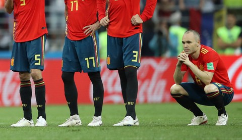 Iniesta giã từ sự nghiệp thi đấu quốc tế - Ảnh 1. Iniesta giã từ sự nghiệp thi đấu quốc tế - Ảnh 1.