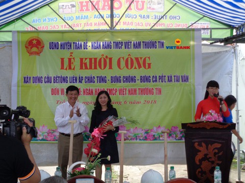 Vietbank tài trợ 1 tỉ đồng xây dựng cầu tại Sóc Trăng - Ảnh 2. Vietbank tài trợ 1 tỉ đồng xây dựng cầu tại Sóc Trăng - Ảnh 2.