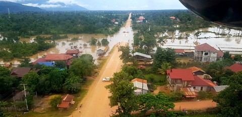 Đêm kinh hoàng ở Sanamxay - Ảnh 2. Đêm kinh hoàng ở Sanamxay - Ảnh 2.