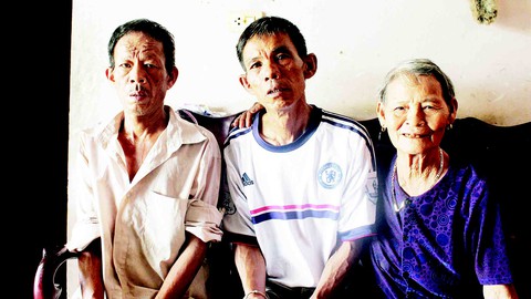 Người về sau giấy báo tử - Kỳ 5: Đêm về nói tiếng Việt Nam - Ảnh 1. Người về sau giấy báo tử - Kỳ 5: Đêm về nói tiếng Việt Nam - Ảnh 1.