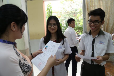 TP.HCM sẽ giảm dần số học sinh vào học lớp 10 công lập - Ảnh 1. TP.HCM sẽ giảm dần số học sinh vào học lớp 10 công lập - Ảnh 1.