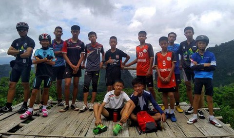 Điều kỳ diệu nào giúp đội bóng Thái Lan sống sót 9 ngày trong hang? - Ảnh 5. Điều kỳ diệu nào giúp đội bóng Thái Lan sống sót 9 ngày trong hang? - Ảnh 5.