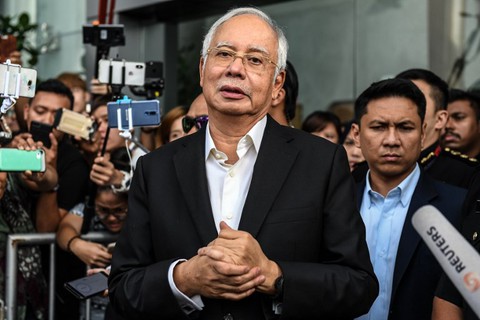 Cựu thủ tướng Malaysia, Najib Razak, bị bắt vì cáo buộc tham nhũng - Ảnh 1. Cựu thủ tướng Malaysia, Najib Razak, bị bắt vì cáo buộc tham nhũng - Ảnh 1.