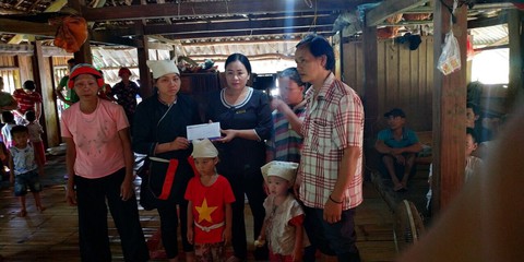 BIDV hỗ trợ gia đình các nạn nhân lũ quét tại Lai Châu, Hà Giang - Ảnh 2. BIDV hỗ trợ gia đình các nạn nhân lũ quét tại Lai Châu, Hà Giang - Ảnh 2.