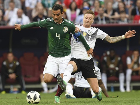 Rafael Marquez - chàng đội trưởng 16 năm lừng lẫy của Mexico - Ảnh 4. Rafael Marquez - chàng đội trưởng 16 năm lừng lẫy của Mexico - Ảnh 4.
