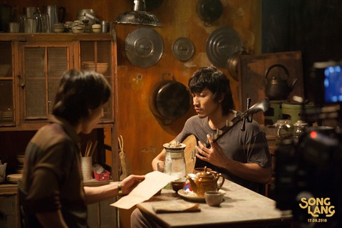 Song Lang tung teaser có Isaac vào vai kép chánh Linh Phụng - Ảnh 5. Song Lang tung teaser có Isaac vào vai kép chánh Linh Phụng - Ảnh 5.