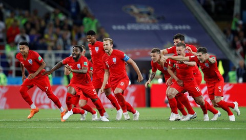 Lần đầu tiên thắng trên chấm penalty, Anh lọt vào tứ kết - Ảnh 1. Lần đầu tiên thắng trên chấm penalty, Anh lọt vào tứ kết - Ảnh 1.