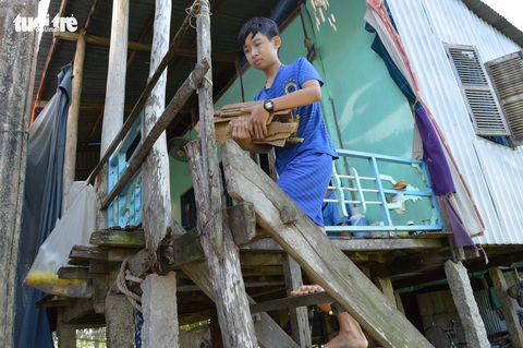 Mong manh con chữ nơi cù lao nghèo - Ảnh 1. Mong manh con chữ nơi cù lao nghèo - Ảnh 1.