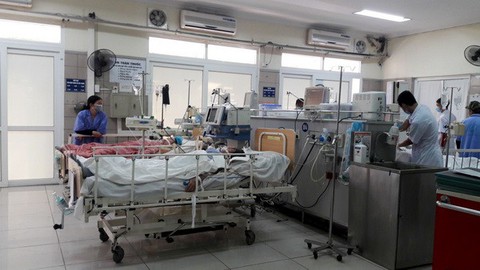 Bảo đảm khám chữa bệnh trong điều kiện nắng nóng kéo dài - Ảnh 1. Bảo đảm khám chữa bệnh trong điều kiện nắng nóng kéo dài - Ảnh 1.