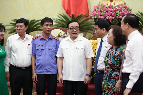 Vi phạm trật tự xây dựng ở Hà Nội: Cũ chưa xử xong, mới đã phát sinh - Ảnh 3. Vi phạm trật tự xây dựng ở Hà Nội: Cũ chưa xử xong, mới đã phát sinh - Ảnh 3.