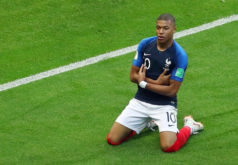 Bóng đá biến Mbappe thành sao nhưng Mbappe cứ là Mbappe - Ảnh 3. Bóng đá biến Mbappe thành sao nhưng Mbappe cứ là Mbappe - Ảnh 3.