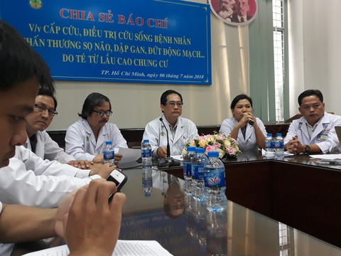 Cứu sống bé gái rơi từ tầng 7 chung cư - Ảnh 1. Cứu sống bé gái rơi từ tầng 7 chung cư - Ảnh 1.