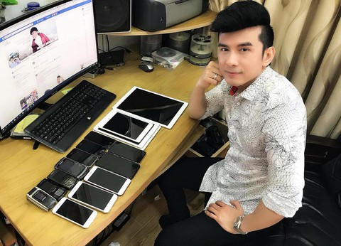 6-7: Mỹ nam Chị đẹp... đến Việt Nam, triển lãm nude không gắn nhãn 18+ - Ảnh 4. 6-7: Mỹ nam Chị đẹp... đến Việt Nam, triển lãm nude không gắn nhãn 18+ - Ảnh 4.