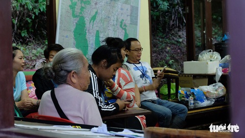 Tường thuật của Tuổi Trẻ từ hang Tham Luang giải cứu đội bóng - Ảnh 1. Tường thuật của Tuổi Trẻ từ hang Tham Luang giải cứu đội bóng - Ảnh 1.