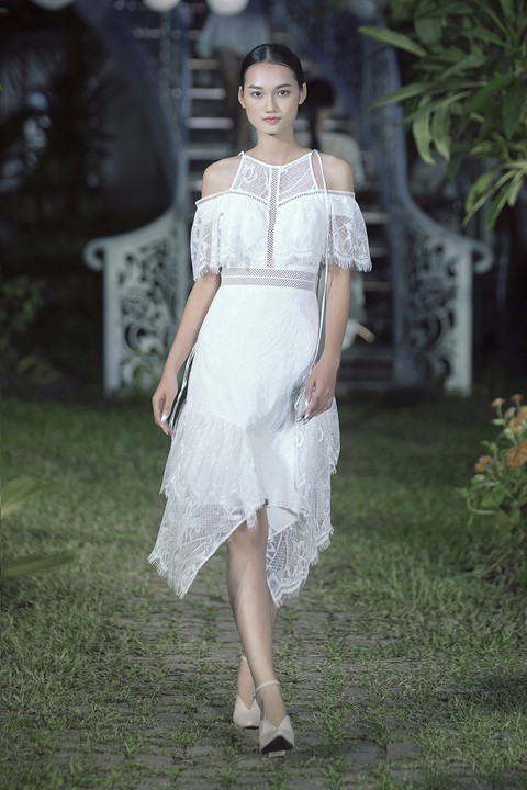 Huyền My làm vedette Romance - Bài ca ngợi tình yêu của Adrian Anh Tuấn - Ảnh 13.