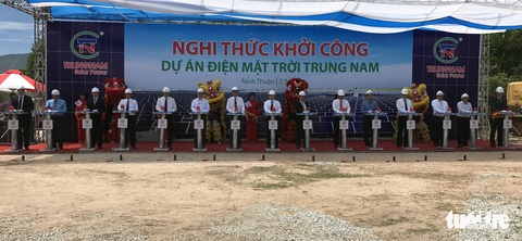 Khởi công dự án điện mặt trời lớn nhất Việt Nam - Ảnh 1. Khởi công dự án điện mặt trời lớn nhất Việt Nam - Ảnh 1.
