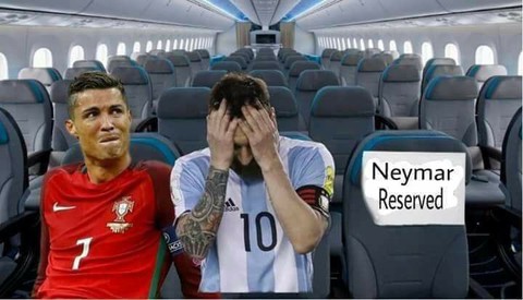 Fan chế Neymar: Từ cầu thủ thành diễn viên lăn và anh bán gà rán - Ảnh 6. Fan chế Neymar: Từ cầu thủ thành diễn viên lăn và anh bán gà rán - Ảnh 6.