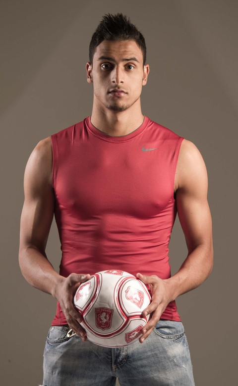 Thắng Brazil, Nacer Chadli lấy lại thanh danh cho anh em tóc ngành - Ảnh 7. Thắng Brazil, Nacer Chadli lấy lại thanh danh cho anh em tóc ngành - Ảnh 7.